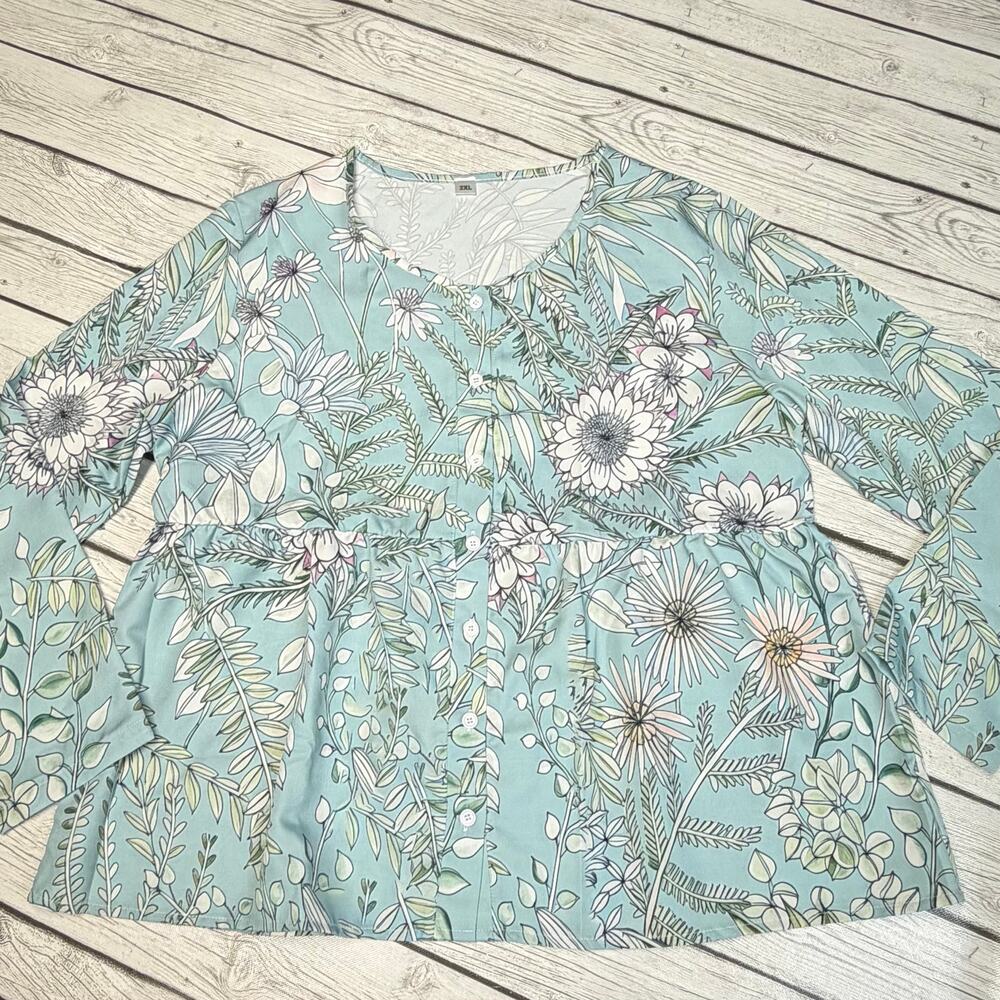 NWOT Women's Floral Blouse Size 2Xlg